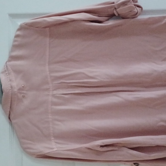 Calvin Klein Jean's Woman button down.  Blush mauve color Size M - Picture 13 of 15